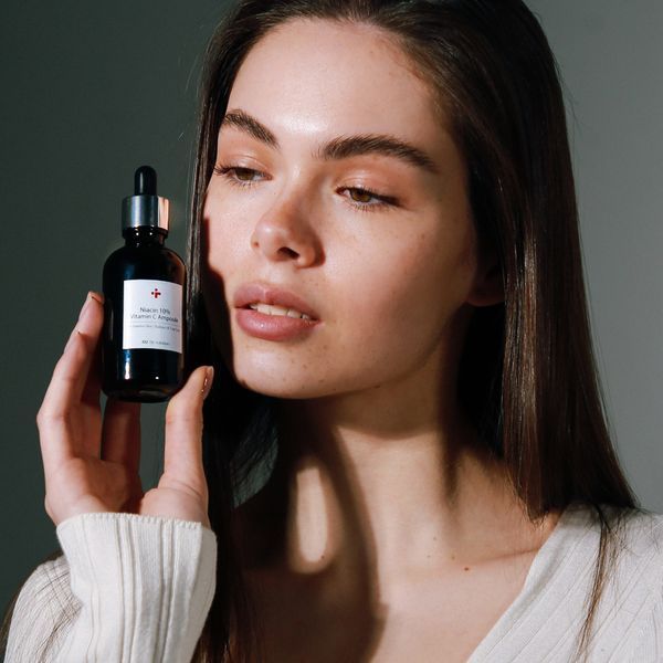 CU SKIN Dr.Solution Niacin 10% Vitamin C Ampoule (Ампула з ніацинамідом 10% та вітаміном С), 50 мл 8809207225047 фото
