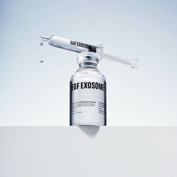 CU SKIN EGF Exosome Ampoule (Ревіталізуюча ампула з екзосомами та EGF), 38 мл 8809207225283 фото