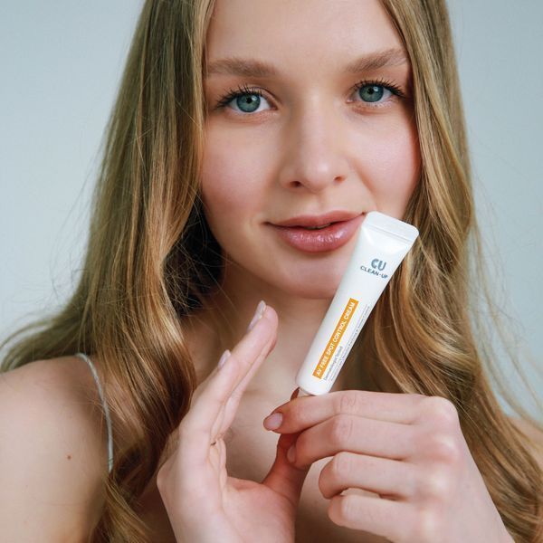 CU SKIN Clean-Up Av Free Spot Control Cream (Точковий крем для загоєння запалень, освітлення постакне та профілактики рубців), 15 г 8809207221254 фото