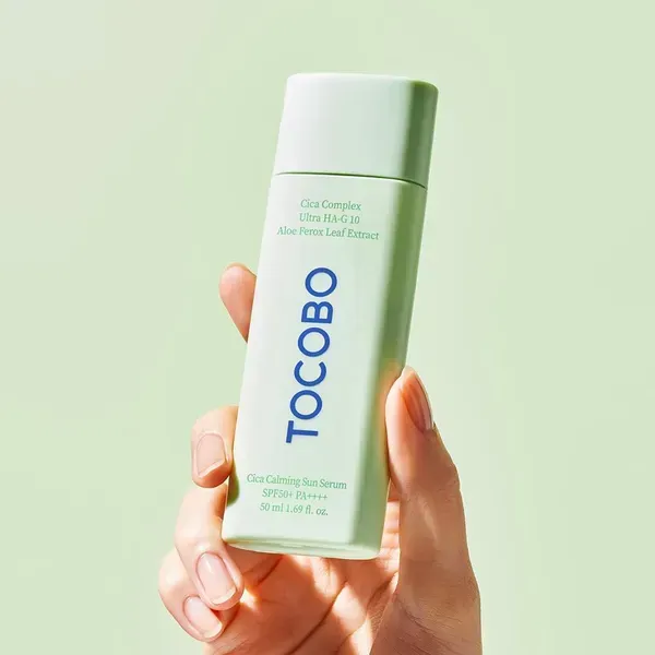 Tocobo Cica Calming Sun Serum — флакон сонцезахисної сироватки