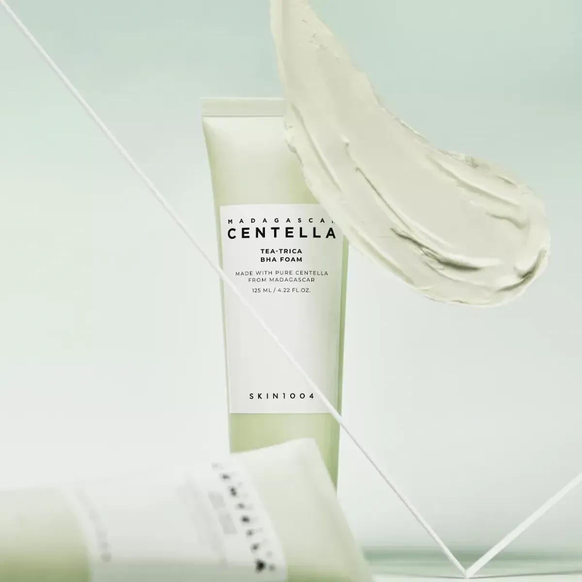 SKIN1004 Tea-Trica BHA Foam — туба і текстура