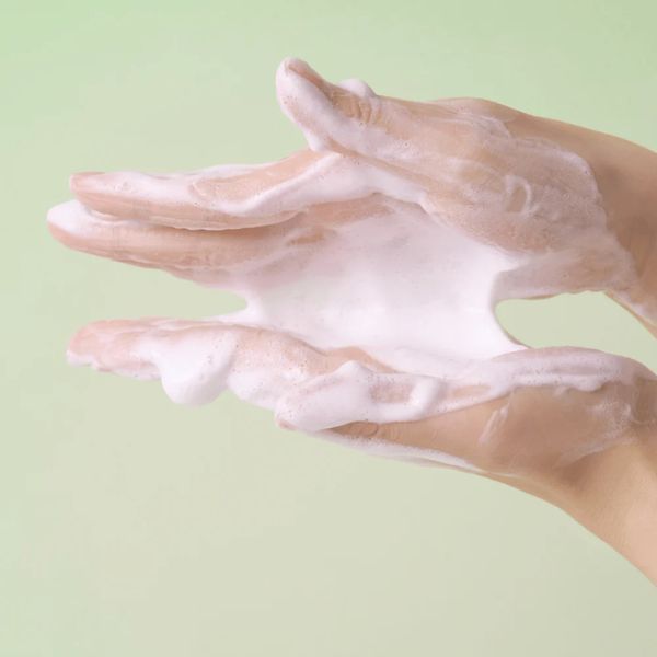 Пінка для проблемної шкіри SKIN1004 (Madagascar Centella Tea-Trica BHA Foam), 125 мл 8809576261714 фото