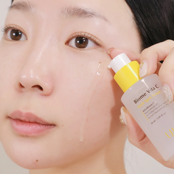 UIQ Biome Vita C Dark Spot Serum (Освітлювальна сироватка), 30 мл 8809771750495 фото