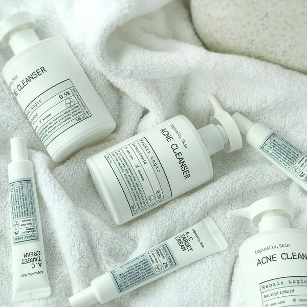Logically, Skin ACNE Cleanser (Очищувальний засіб для шкіри обличчя та тіла з акне), 300 мл 8809645450216 фото